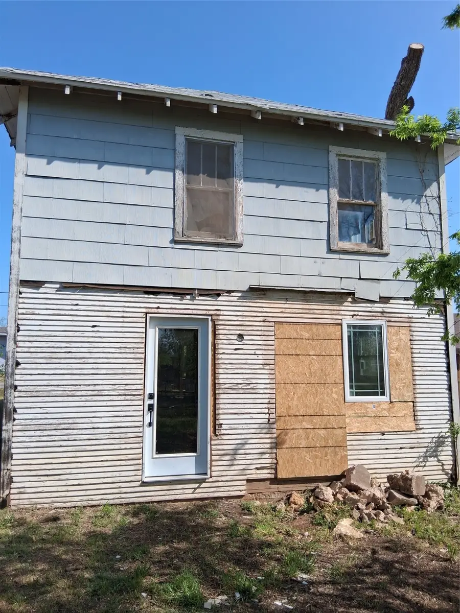 208 E 4th Street, Coleman, TX 76834 - Image #3