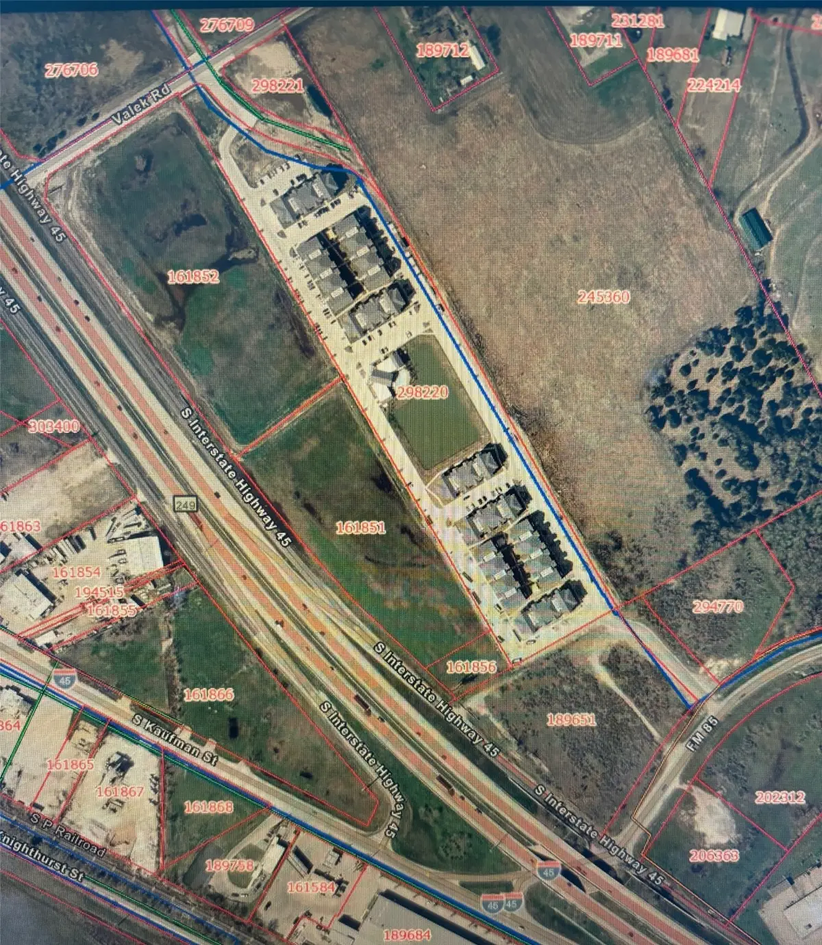 85 I-45, Ennis, TX 75119 - Image #1