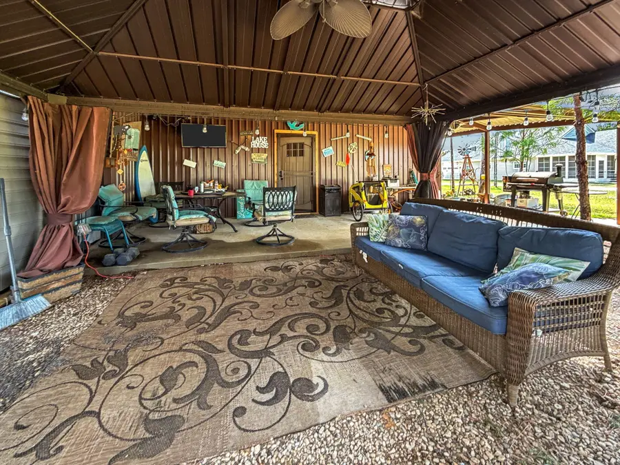 1477 Cedar Mills Road, Gordonville, TX 76245 - Image #2