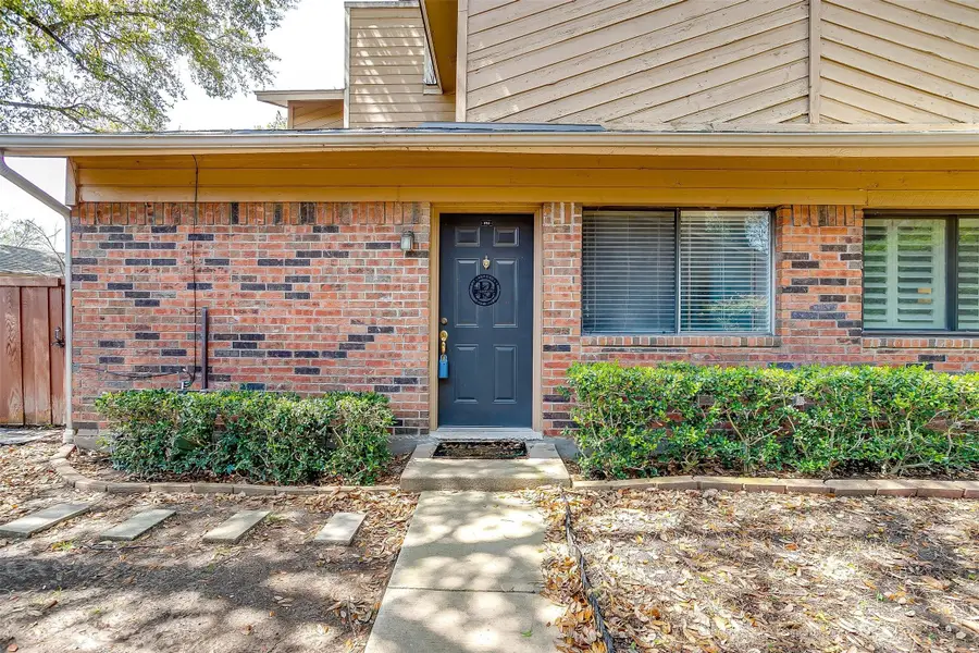 5716 Cedar Creek Drive #5716, Benbrook, TX 76109 - Image #3