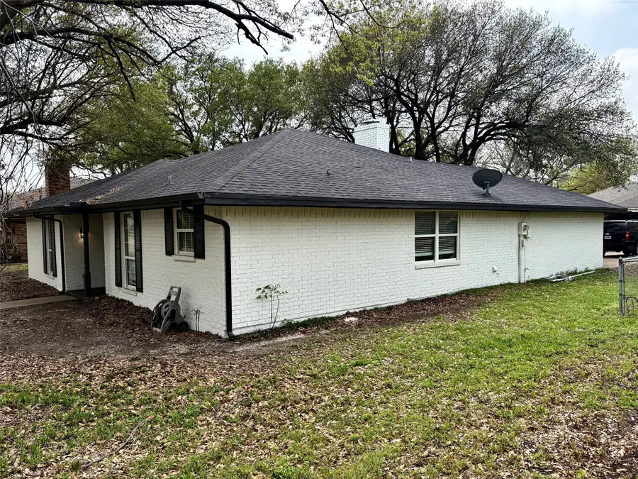 210 Hacienda Drive, Waxahachie, TX 75165 - Image #3