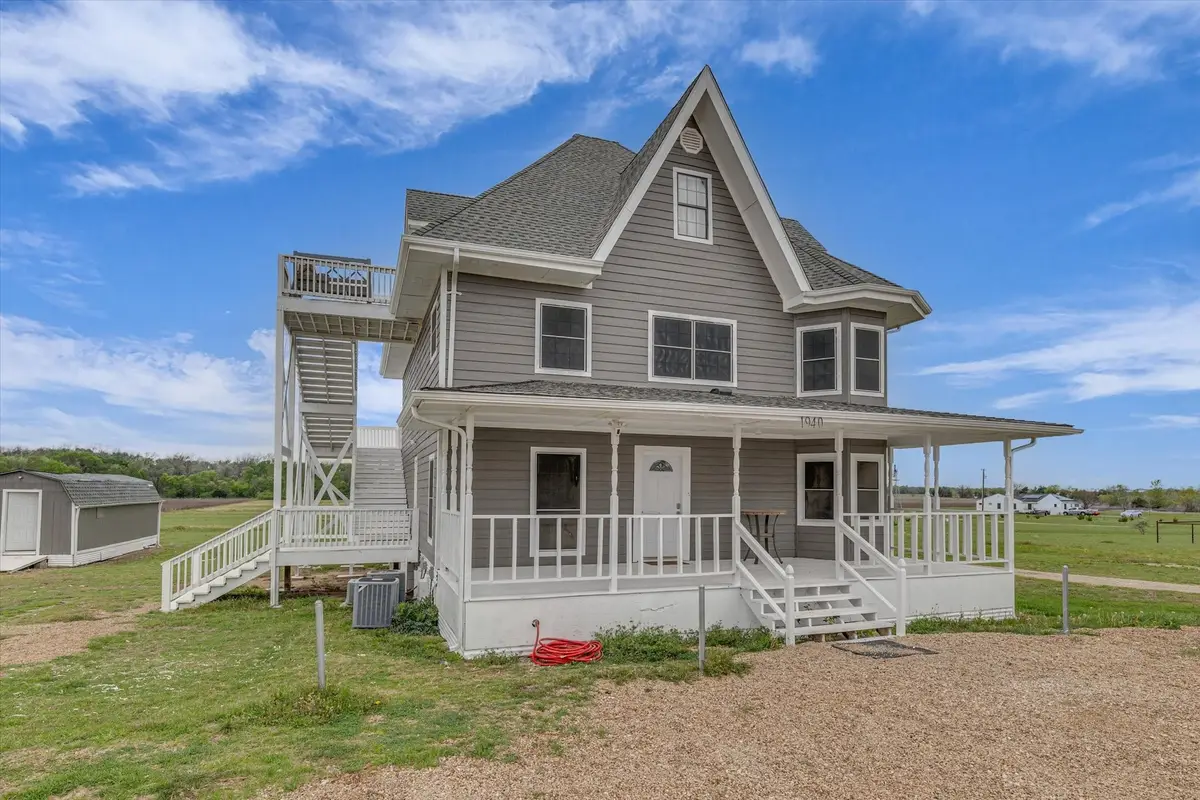1940 E Highland Road, Waxahachie, TX 75167 - Image #1