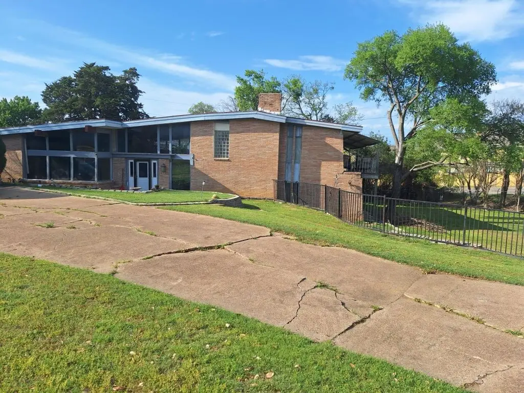 2415 Skyline Drive, Irving, TX 75038 - Image #1