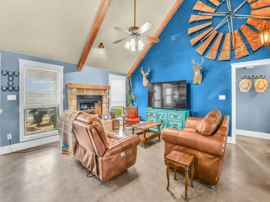 4519 County Road 2690, Alvord, TX 76225 - Image #3