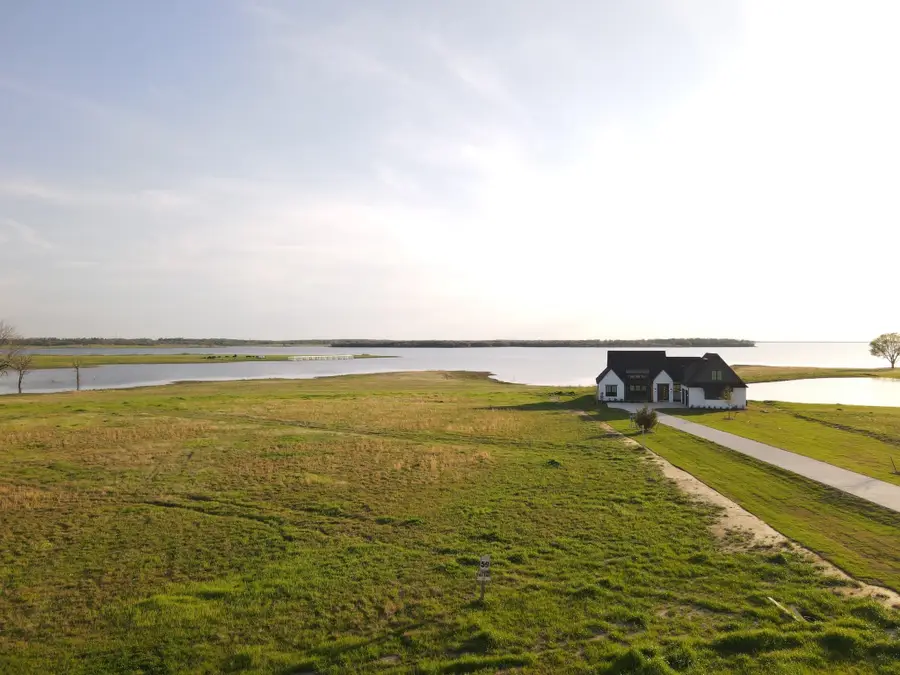 405 Sailview Court, Honey Grove, TX 75446 - Image #2