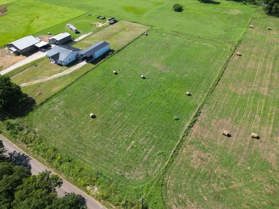 8 Arkansas Road, Sadler, TX 76264 - Image #3