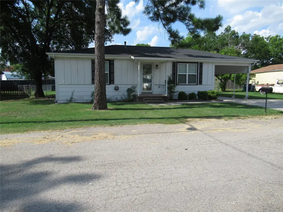 2205 Foster Circle, Caddo Mills, TX 75135 - Image #2