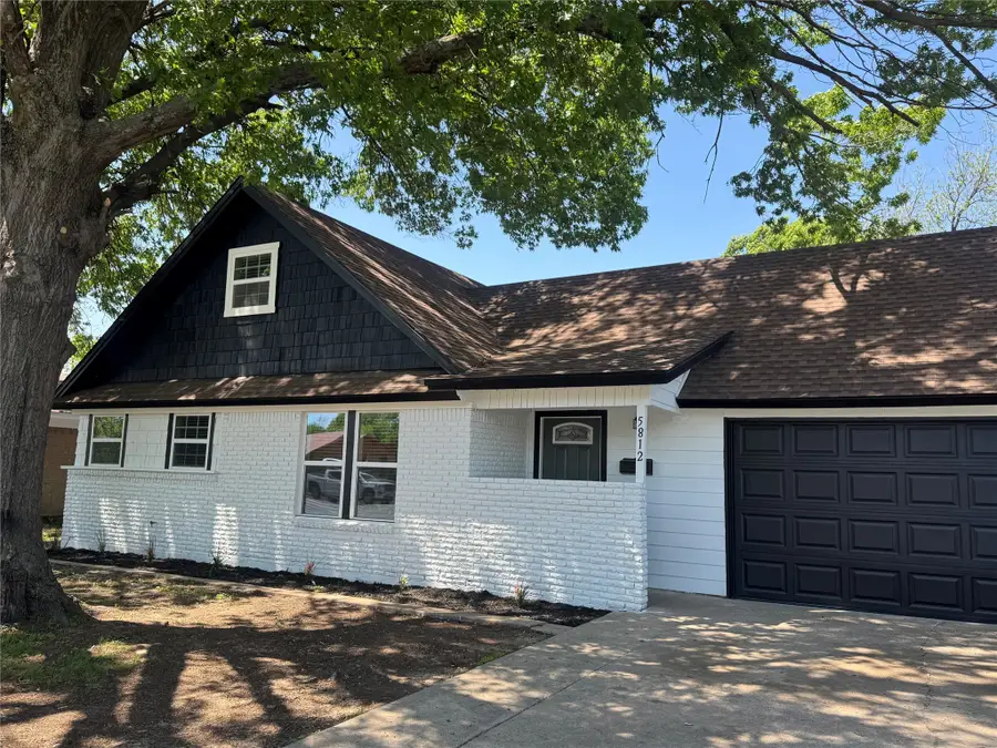 5812 Mccart Avenue, Fort Worth, TX 76133 - Image #3