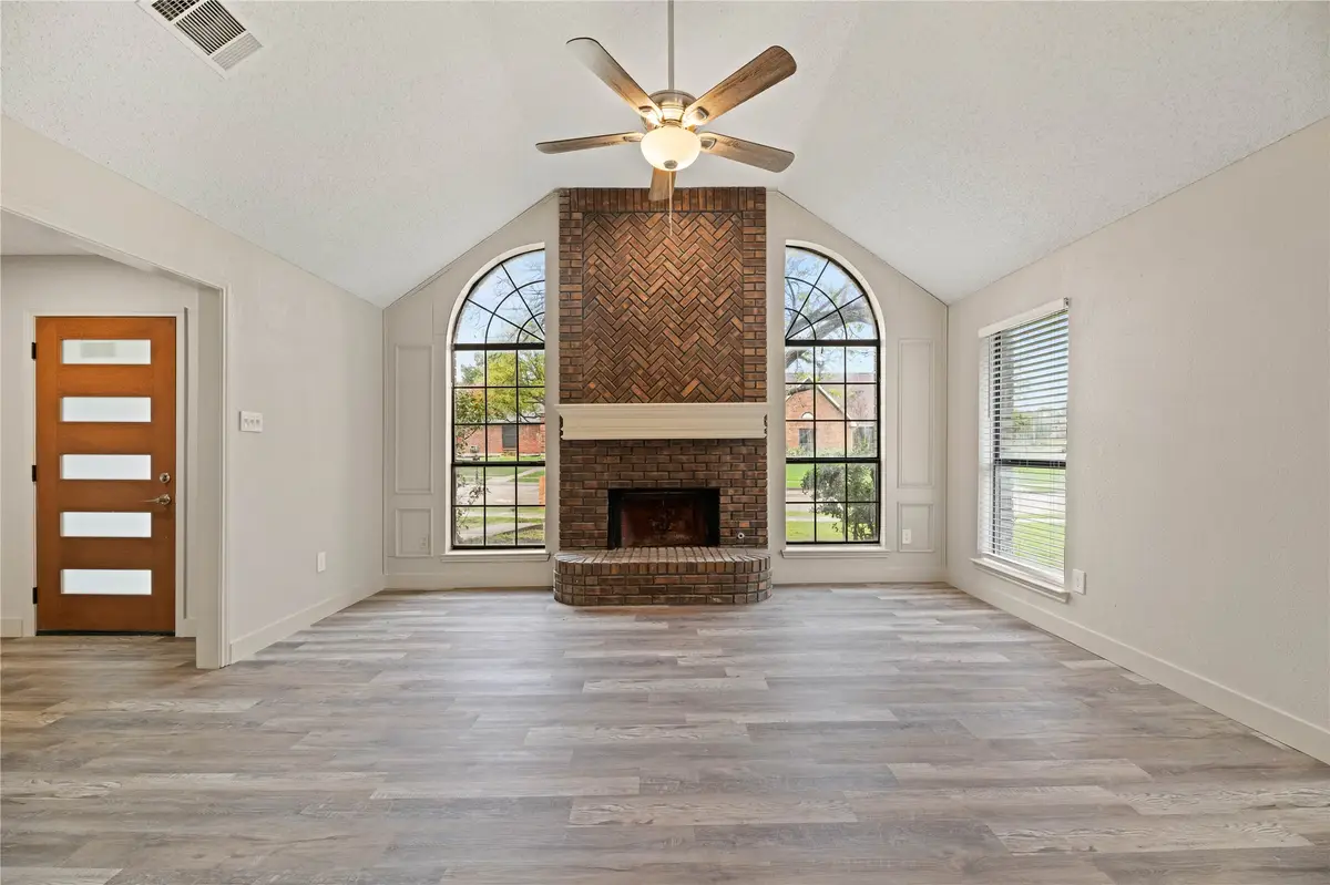1581 Glenmore Drive, Lewisville, TX 75077 - Image #1