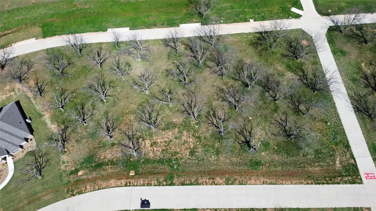 6009 Bonanza Drive, Granbury, TX 76049 - Image #1