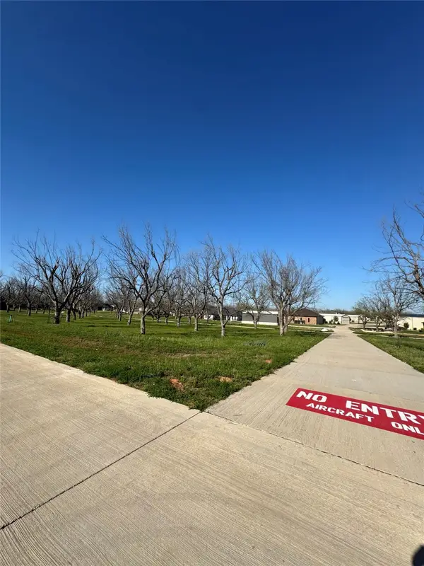 6011 Bonanza Drive, Granbury, TX 76049