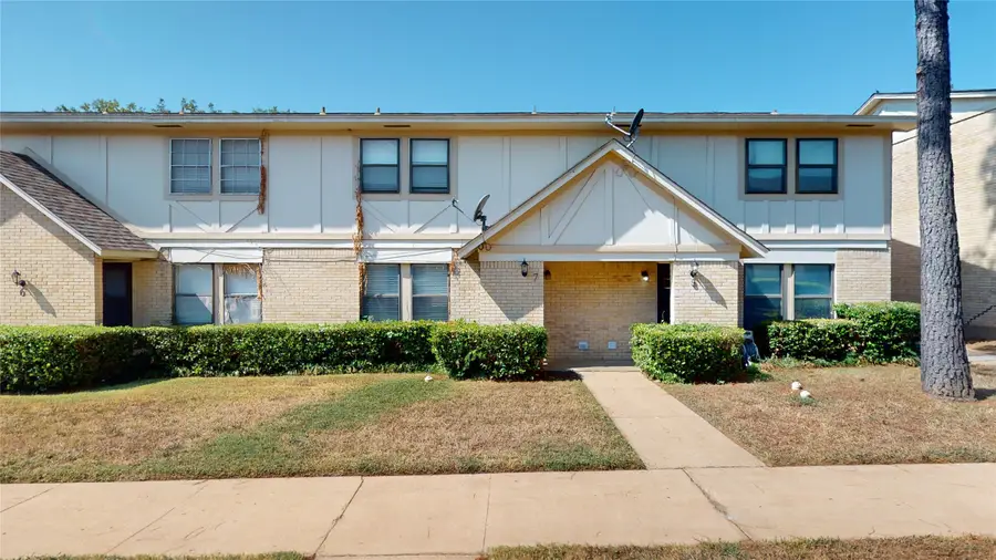 1905 W Morton Street #7, Denison, TX 75020 - Image #2