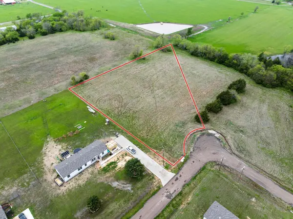 210 Fisher Street, Bonham, TX 75418