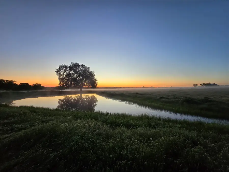 3061 Turkey Creek Road, Sunset, TX 76270 - Image #2