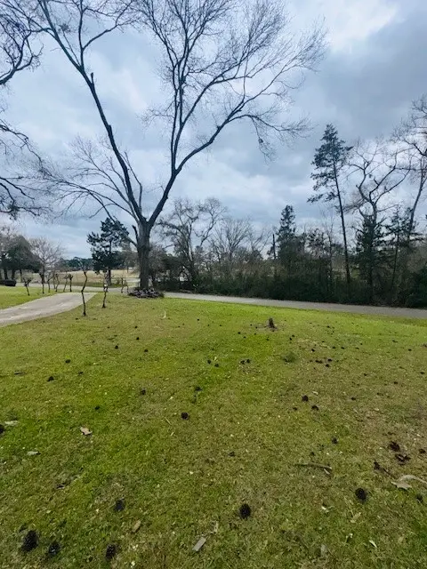 812 Lakeside Drive, Athens, TX 75751