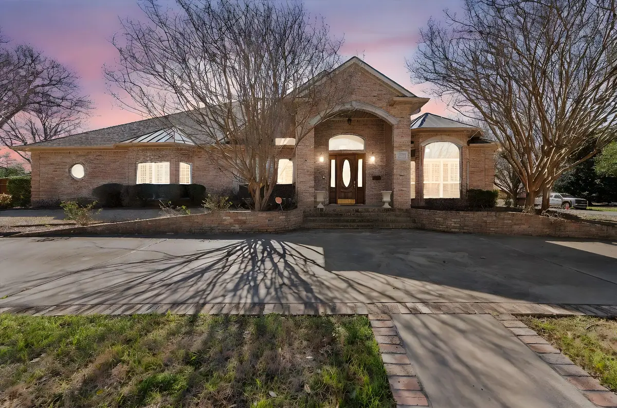 1917 Elmwood Avenue, Corsicana, TX 75110 - Image #1