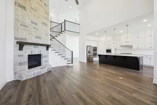 4101 Hawthorn Drive, Aubrey, TX 76227