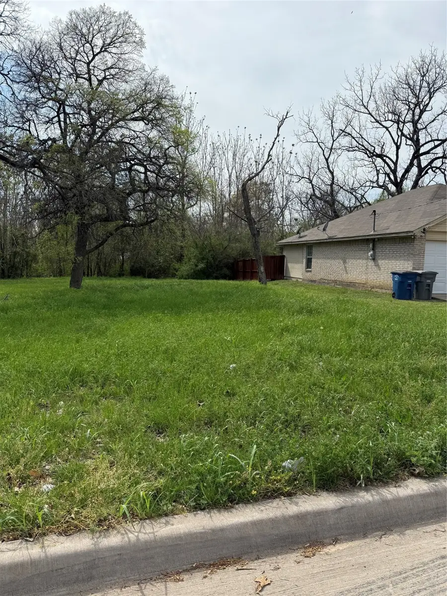 4833 Kildare Avenue, Dallas, TX 75216 - Image #2