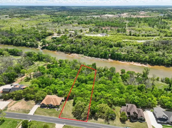9804 Bellechase Road, Granbury, TX 76049