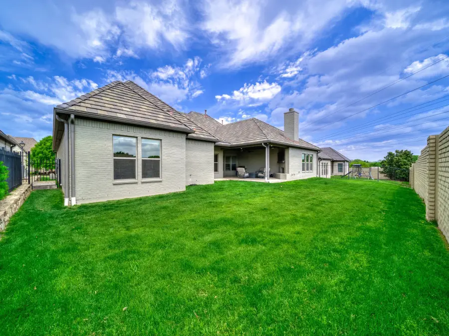 8505 Tierra Court, Benbrook, TX 76126 - Image #3