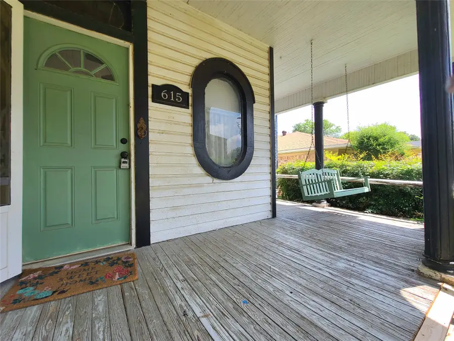 615 W Gandy Street, Denison, TX 75020 - Image #3