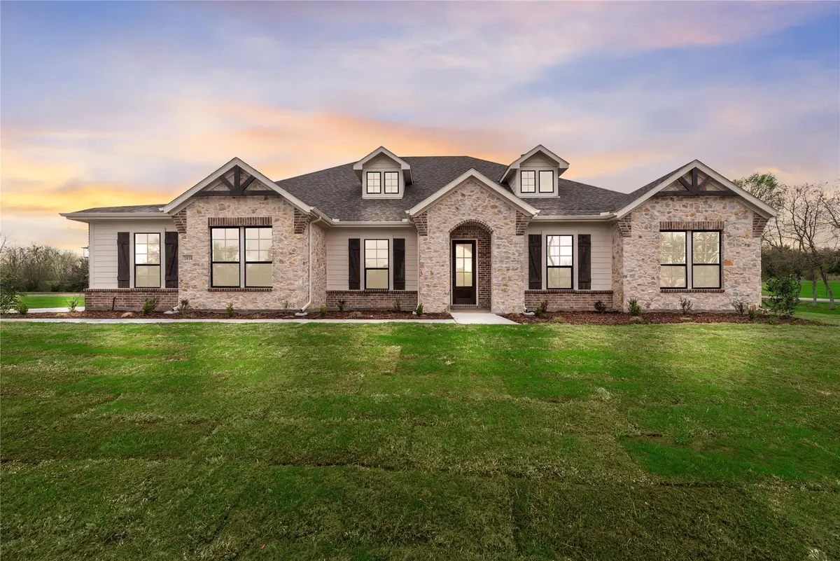 1010 Julian Drive, Van Alstyne, TX 75495 - Image #1