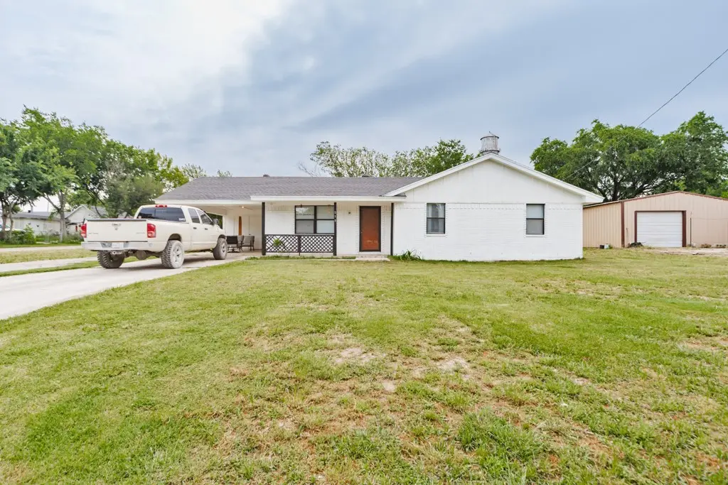 510 N Proctor Street, Alvord, TX 76225 - Image #1