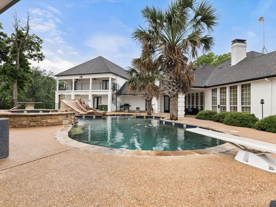 320 Dale Evans Drive, Italy, TX 76651 - Image #2