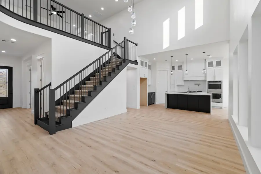 1703 Carnoustie Drive, Ennis, TX 75119 - Image #2