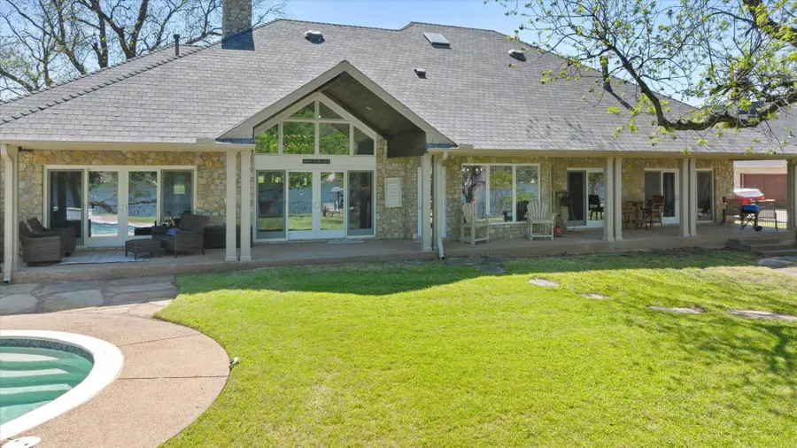 1302 E Baja Court, Granbury, TX 76048 - Image #2