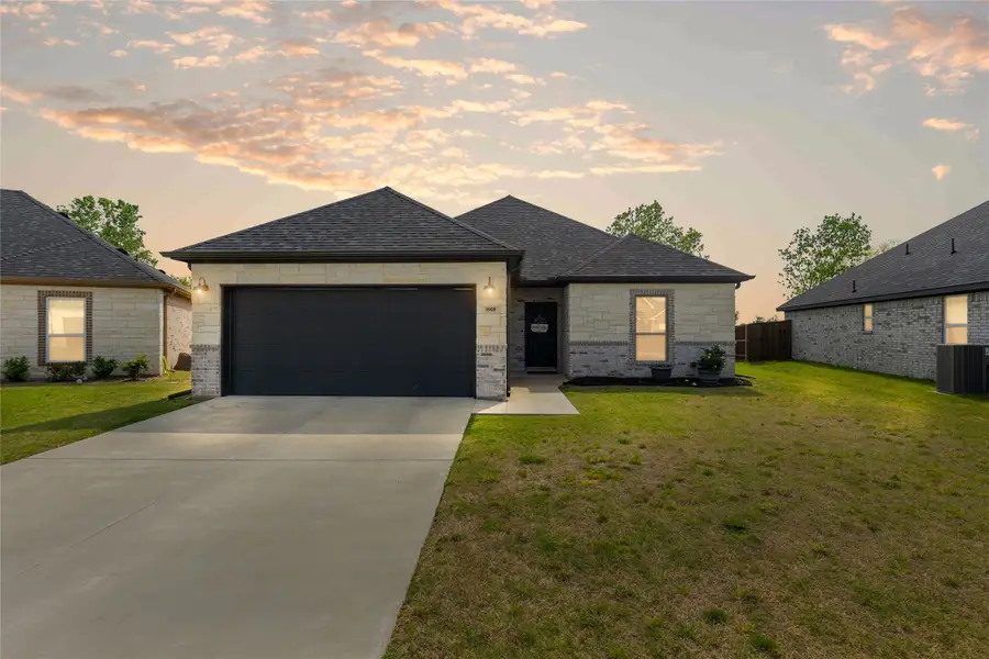 8908 Kiowa Drive, Greenville, TX 75402 - Image #2