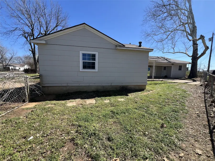 2912 W Elm Street, Denison, TX 75020 - Image #2