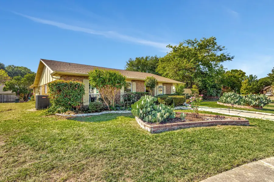 457 Woodway Drive, Coppell, TX 75019 - Image #2