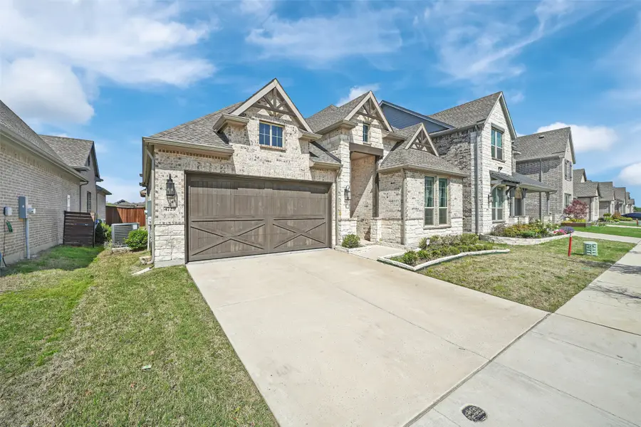 4729 Brockwell Drive, Carrollton, TX 75010 - Image #2