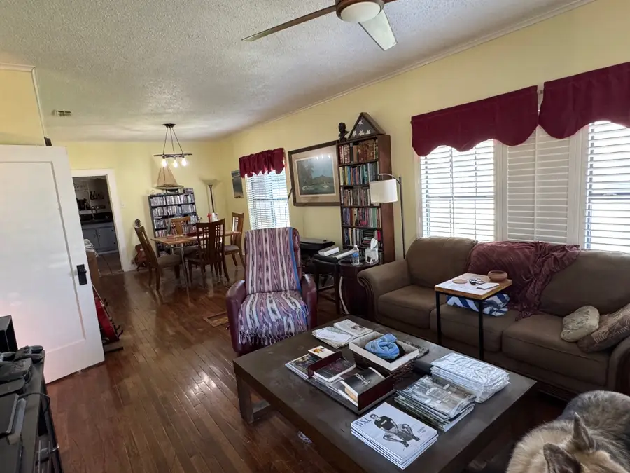 707 N River Street, Seymour, TX 76380 - Image #2