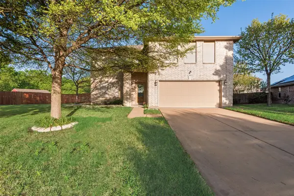 1448 Lauren Drive, Burleson, TX 76028
