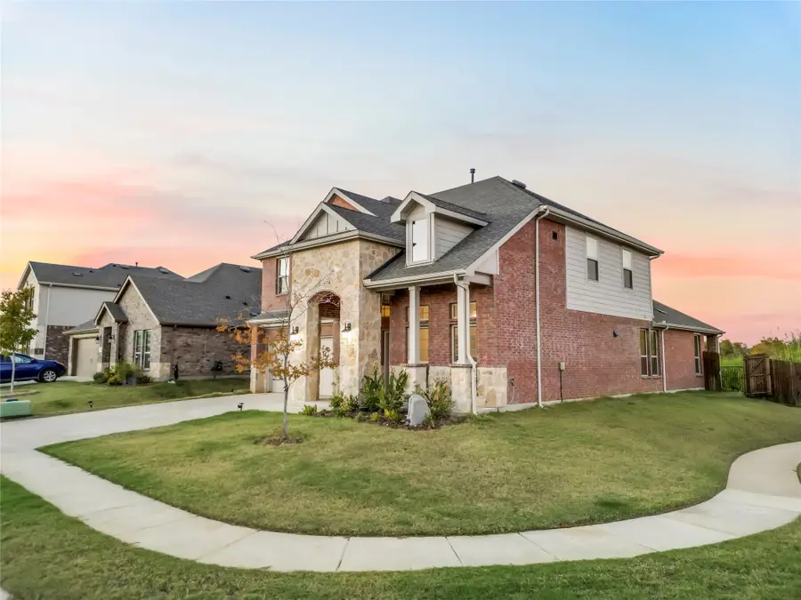 11221 Camelot Court, Aubrey, TX 76227 - Image #3