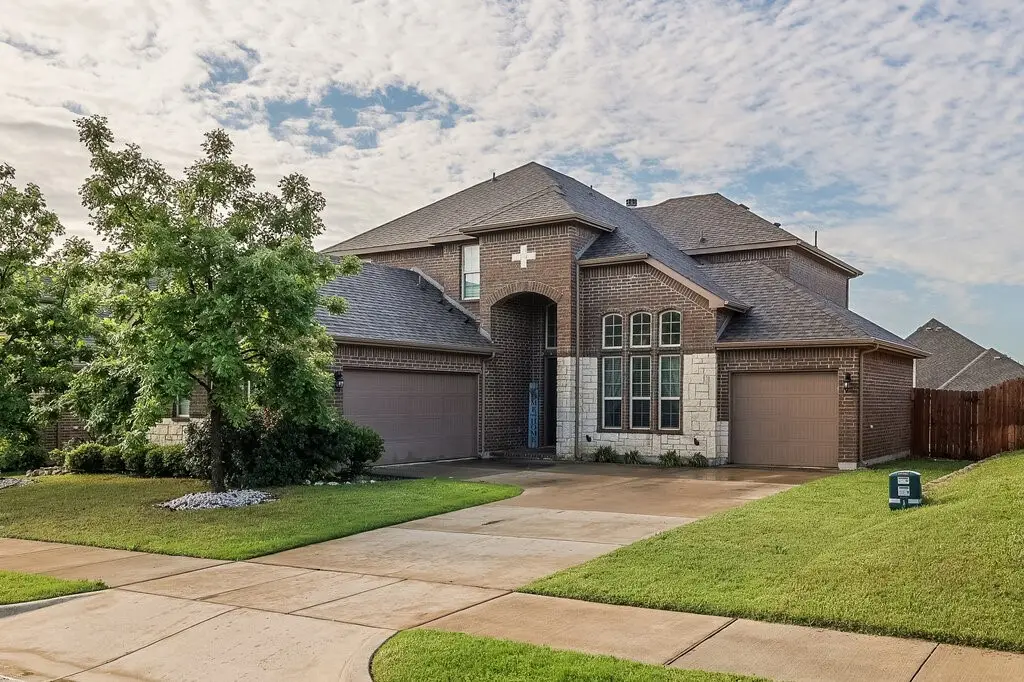 270 Brookdale Drive, Midlothian, TX 76065 - Image #1
