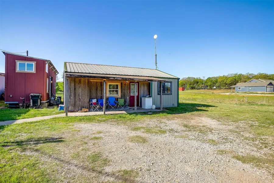 10669 Mineral Wells Highway, Weatherford, TX 76088 - Image #2