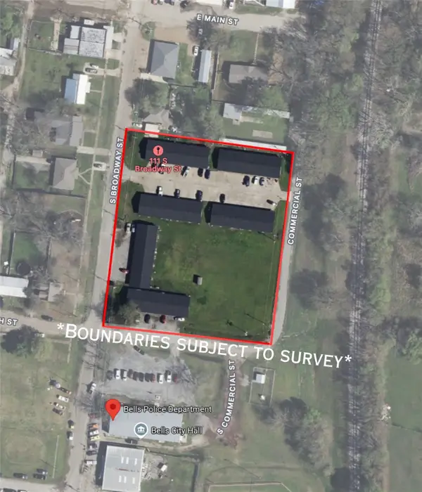 202 S Broadway Street, Bells, TX 75414