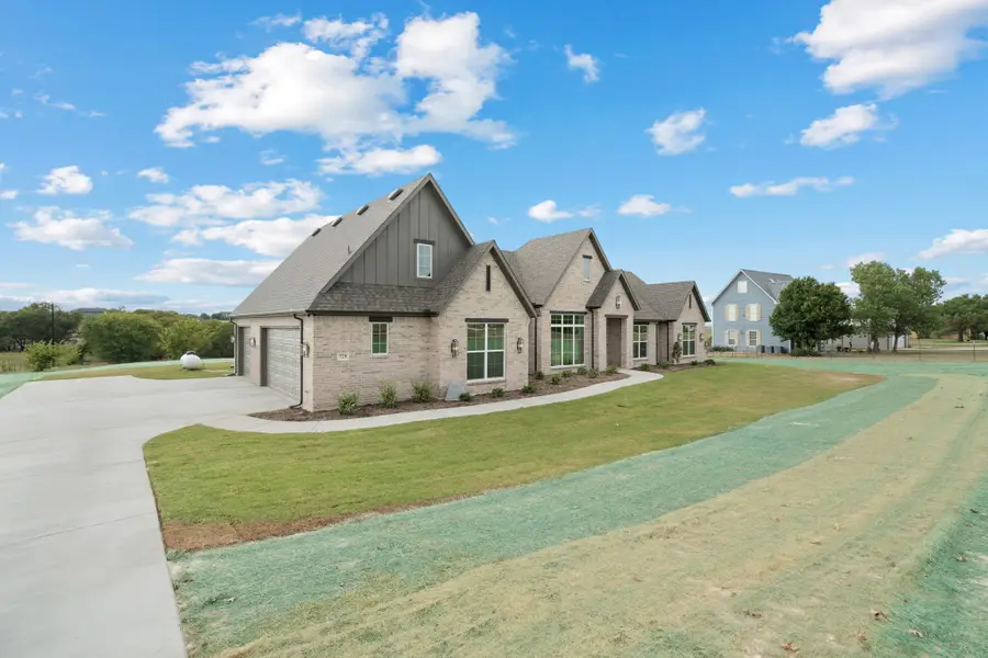 729 Kincannon, Rhome, TX 76078 - Image #3