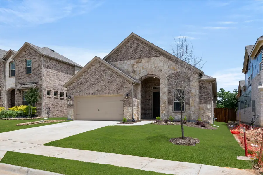 1616 Olympia Avenue, Corinth, TX 76208 - Image #2