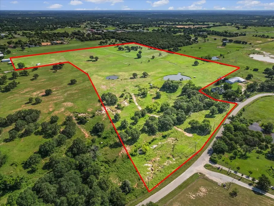 1330 Midway Drive, Springtown, TX 76082 - Image #2