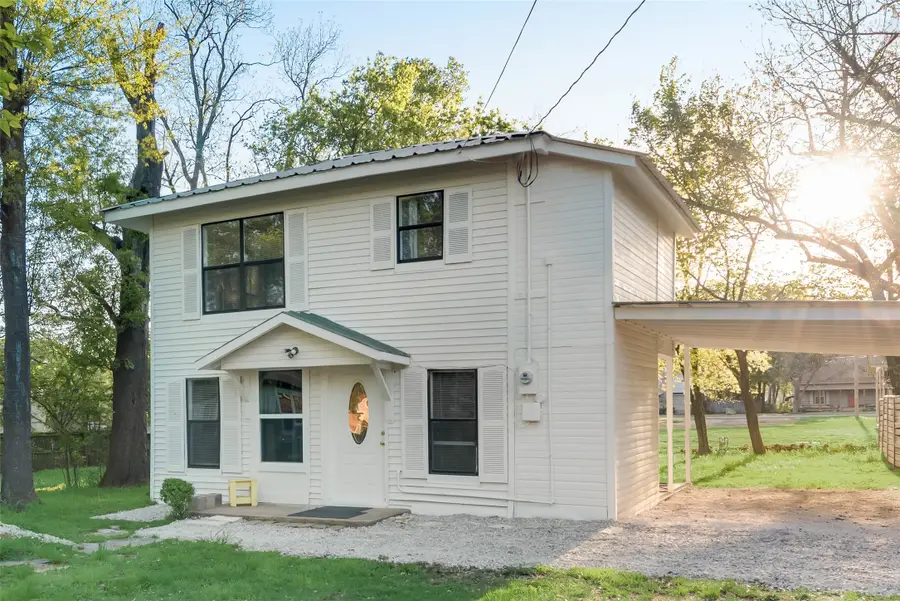 313 N Oleander Street, Grand Saline, TX 75140 - Image #2