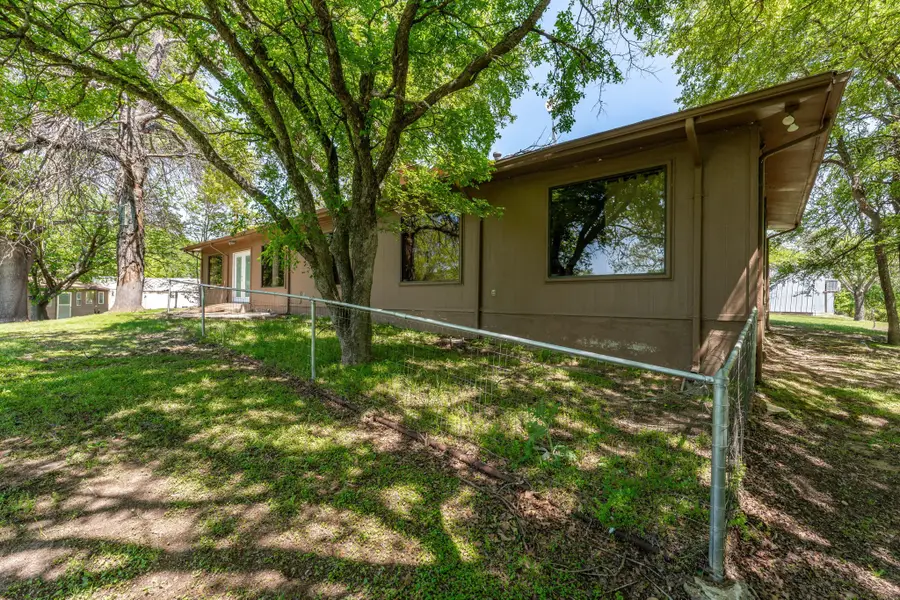 317 Peach Street, Dublin, TX 76446 - Image #3