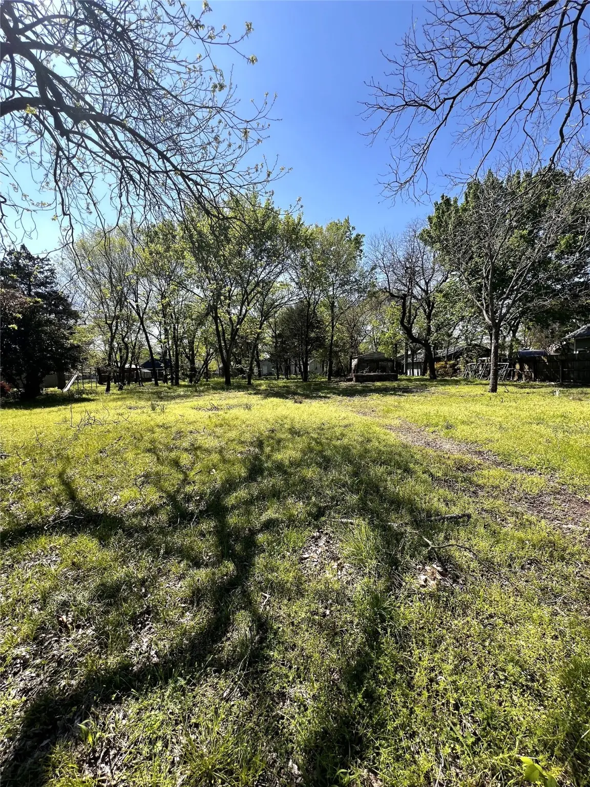 405 W Grand Street, Whitewright, TX 75491 - #1