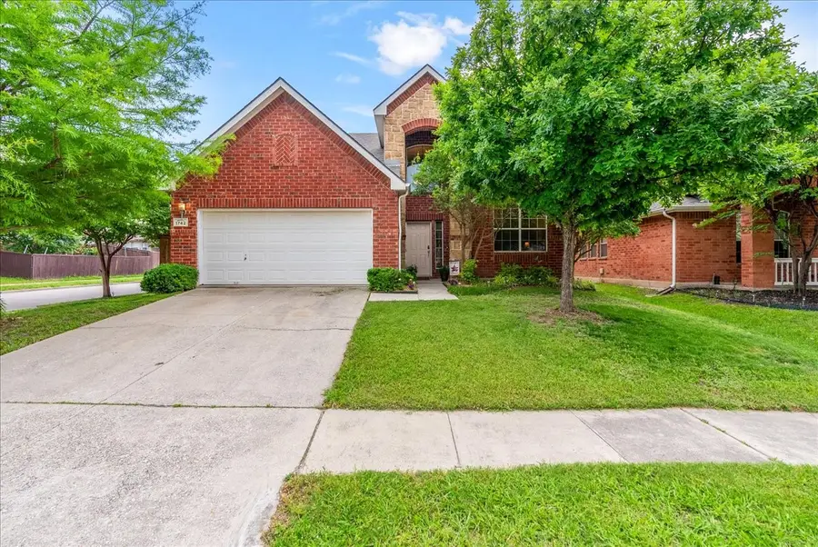 1742 Duck Cove Drive, Aubrey, TX 76227 - Image #3