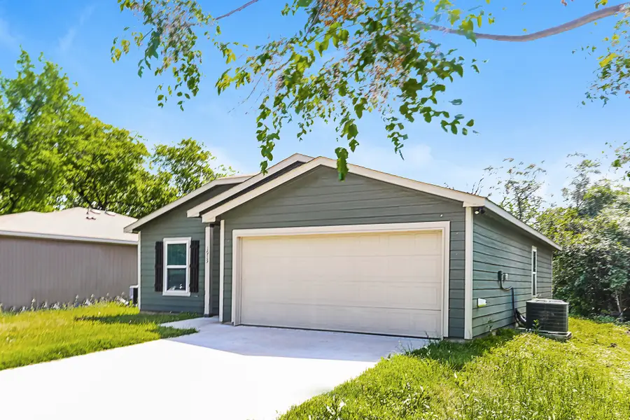 1013 Earle Avenue, Waco, TX 76704 - Image #2