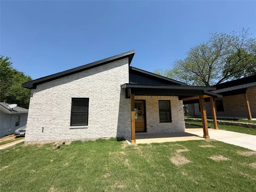 611 W Baker Street, Denison, TX 75020 - Image #3