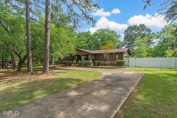 8185 Fleetwood Drive, Greenwood, LA 71033